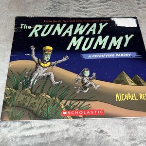 Runaway Mummy: A Petrifying Parody by Michael Rex, PB, 2010